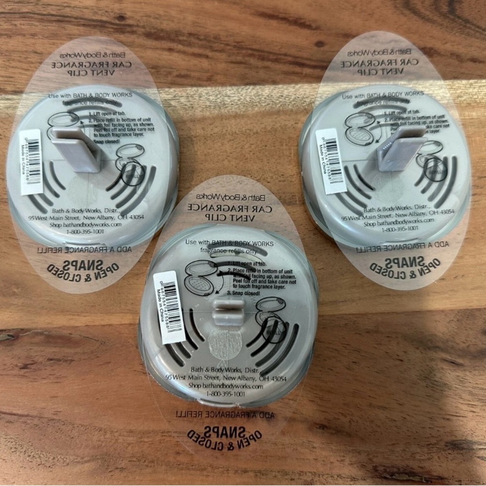 Bath & Body Works: 3 Marble & Wood Car Fragrance Scentportable Holder Vent Clips - Picture 3 of 3